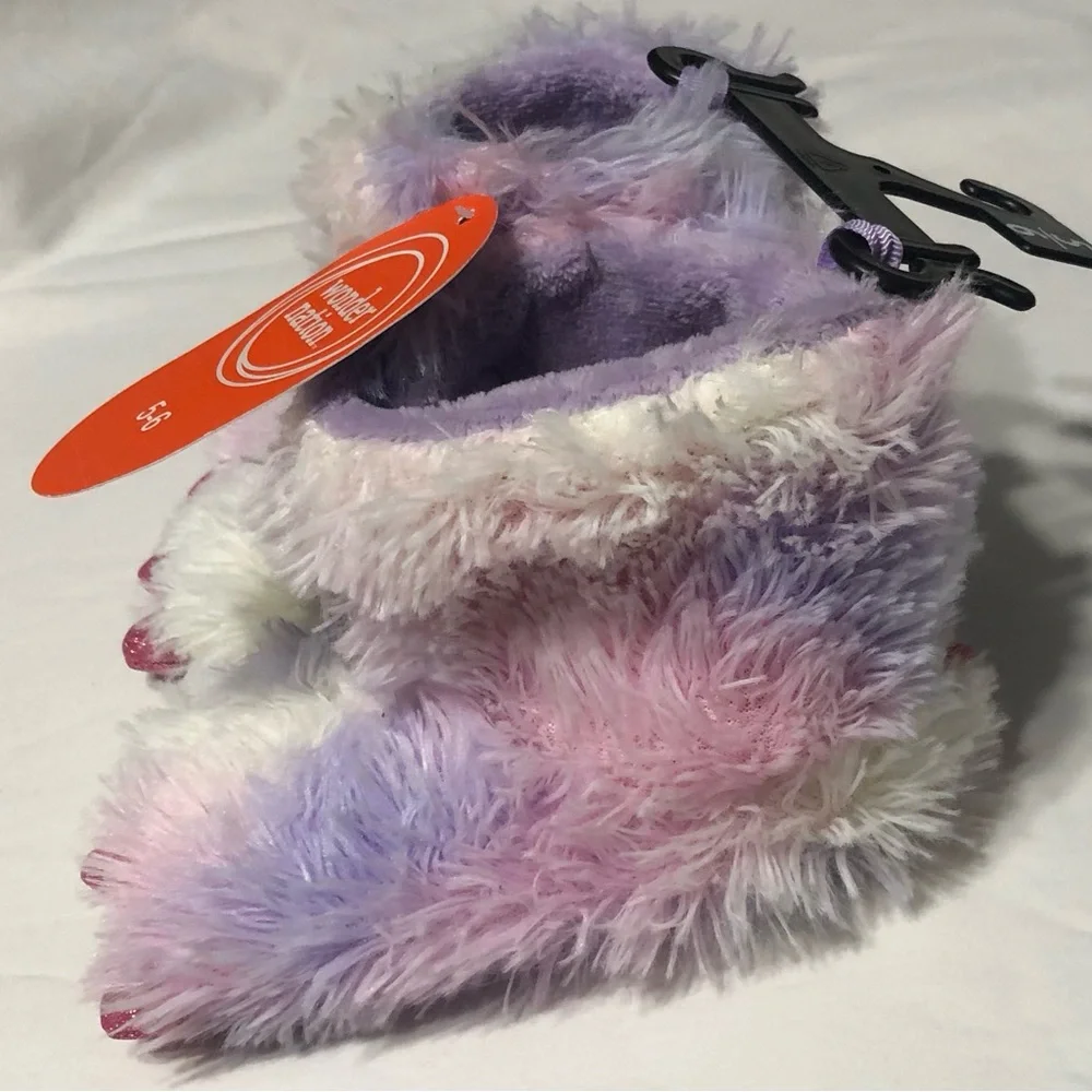 Wonder Nation Girls' Plush Pastel rainbow claw foot  Slippers - Size 5-6